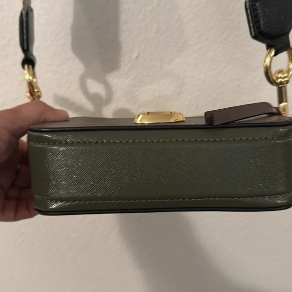 Marc Jacob’s Camera Bag - Picture 5 of 7